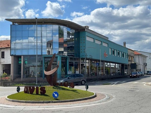 ufficio in vendita a Borgomanero