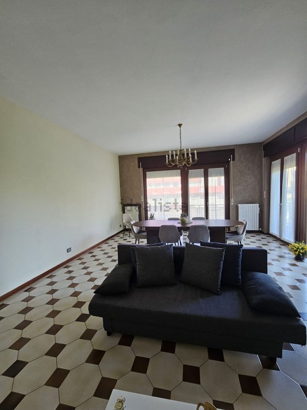appartamento in vendita a Borgomanero