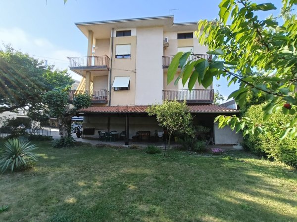 appartamento in vendita a Borgomanero