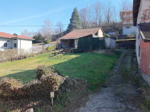 casa indipendente in vendita a Borgomanero
