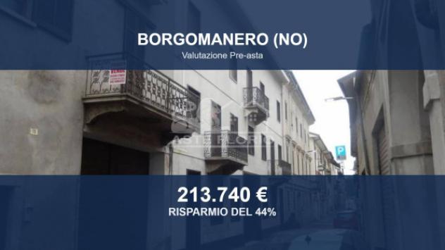 negozio in vendita a Borgomanero