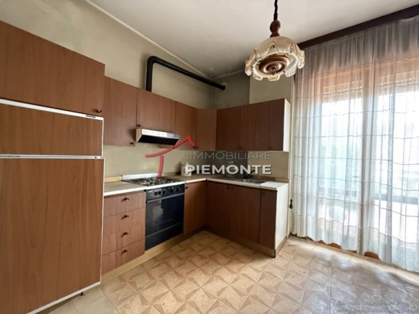appartamento in vendita a Borgomanero in zona Vergano
