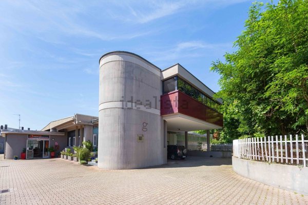casa indipendente in vendita a Borgomanero