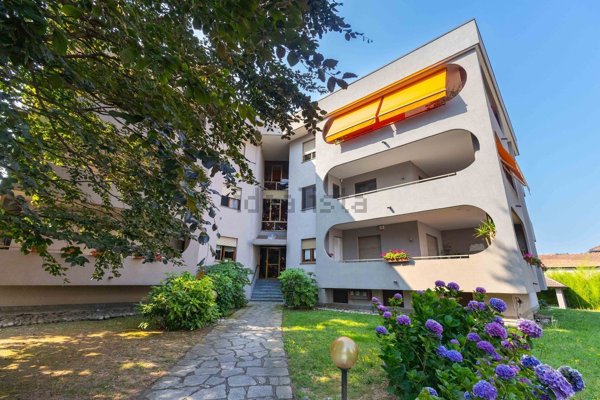 appartamento in vendita a Borgomanero in zona Vergano