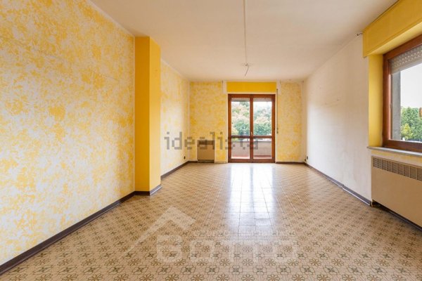 appartamento in vendita a Borgomanero