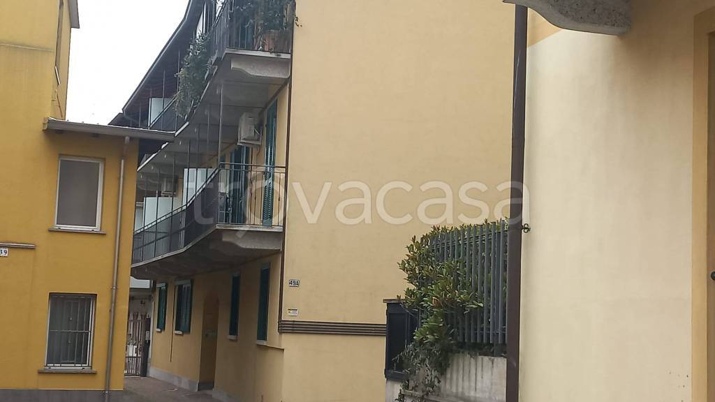 appartamento in vendita a Borgomanero in zona Vergano