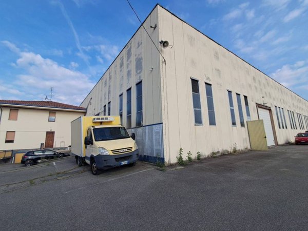 terreno edificabile in vendita a Borgomanero
