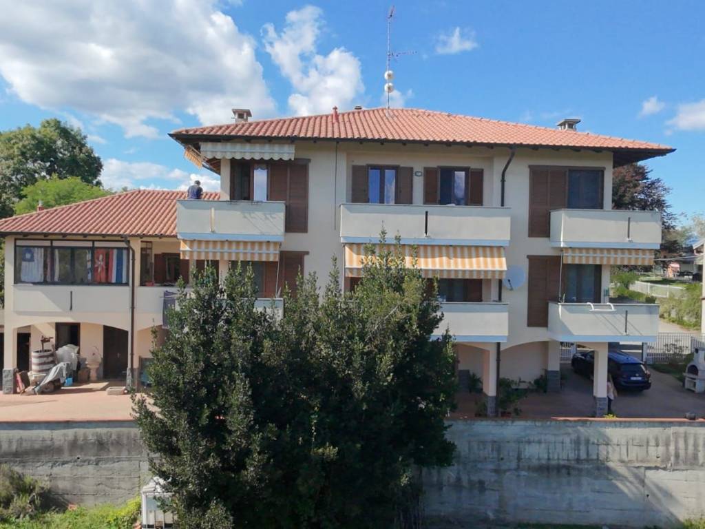 appartamento in vendita a Borgomanero