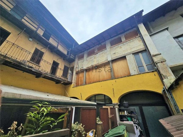 appartamento in vendita a Borgomanero in zona Vergano