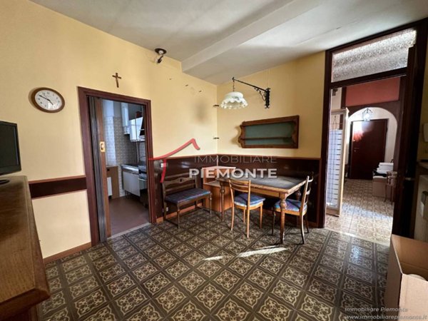 appartamento in vendita a Borgomanero in zona Vergano