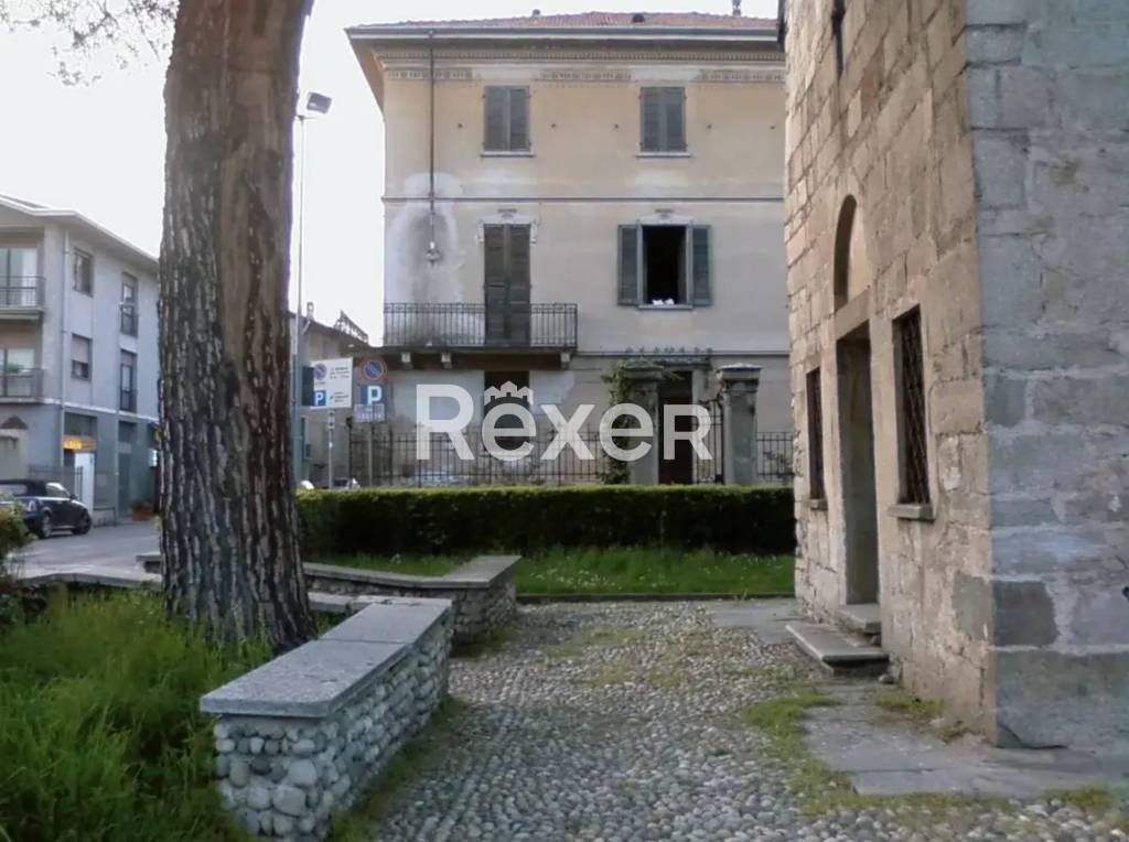 casa indipendente in vendita a Borgomanero