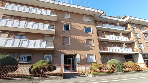 appartamento in vendita a Borgomanero in zona Vergano