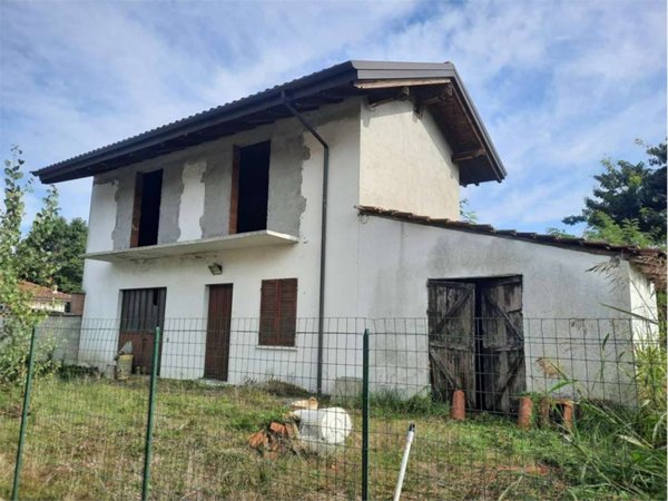 casa indipendente in vendita a Borgo Ticino