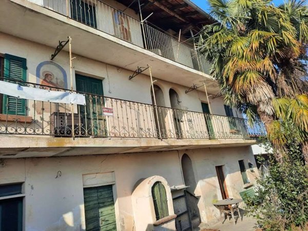 casa indipendente in vendita a Borgo Ticino
