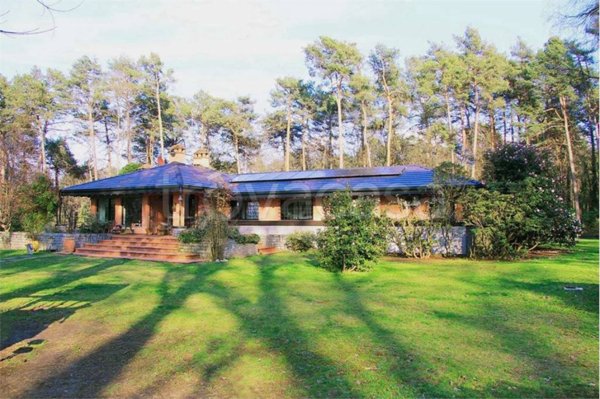 casa indipendente in vendita a Borgo Ticino in zona Lazzaretto