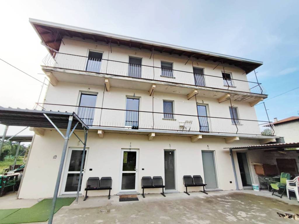 casa indipendente in vendita a Borgo Ticino