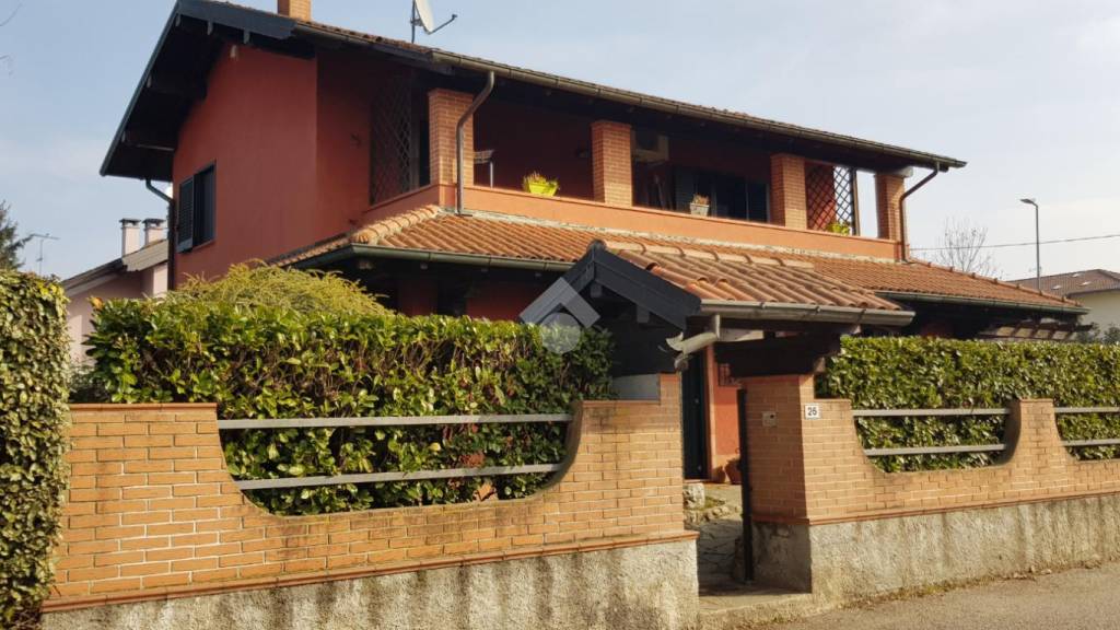casa indipendente in vendita a Borgo Ticino