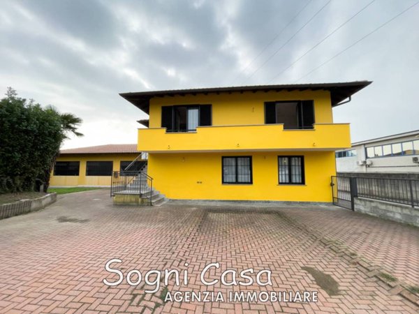 casa indipendente in vendita a Borgo Ticino