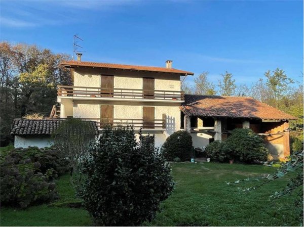 casale in vendita a Borgo Ticino