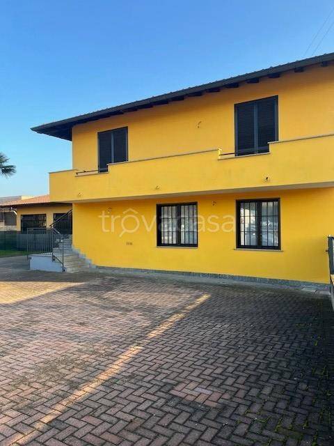 casa indipendente in vendita a Borgo Ticino