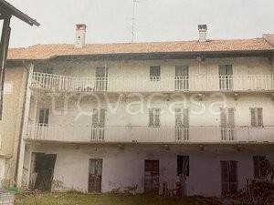 casa indipendente in vendita a Borgo Ticino