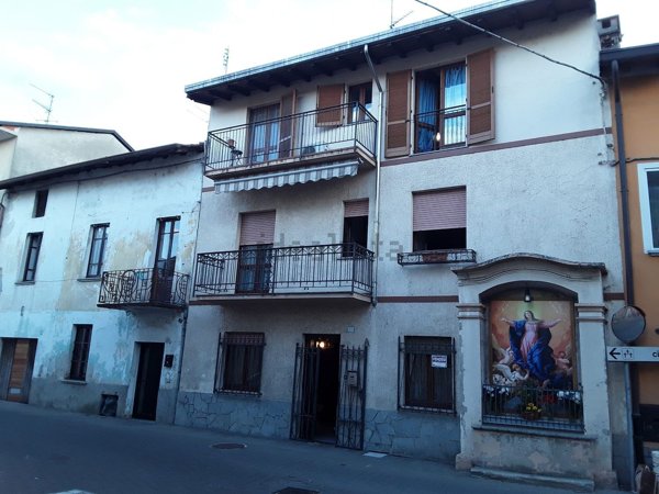 casa indipendente in vendita a Borgo Ticino