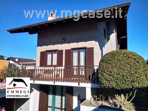 casa indipendente in vendita a Borgo Ticino