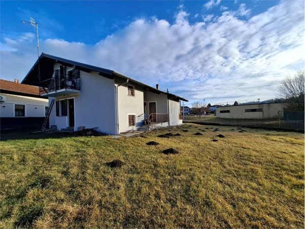 casa indipendente in vendita a Borgo Ticino