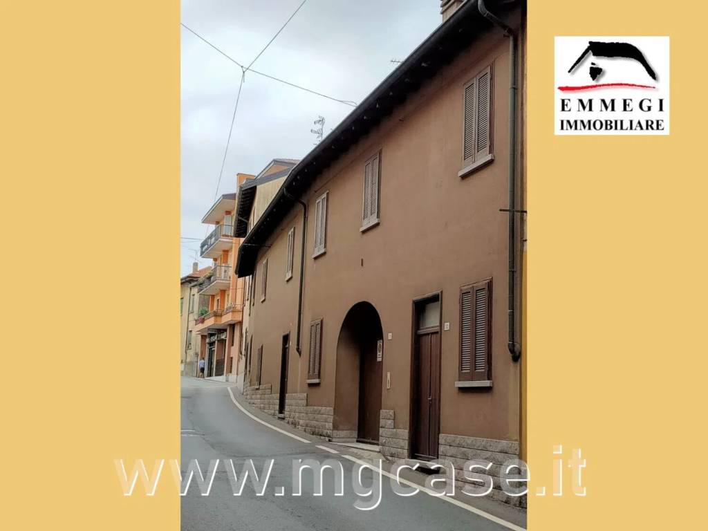 casa indipendente in vendita a Borgo Ticino