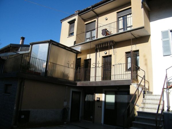 casa semindipendente in vendita a Borgo Ticino