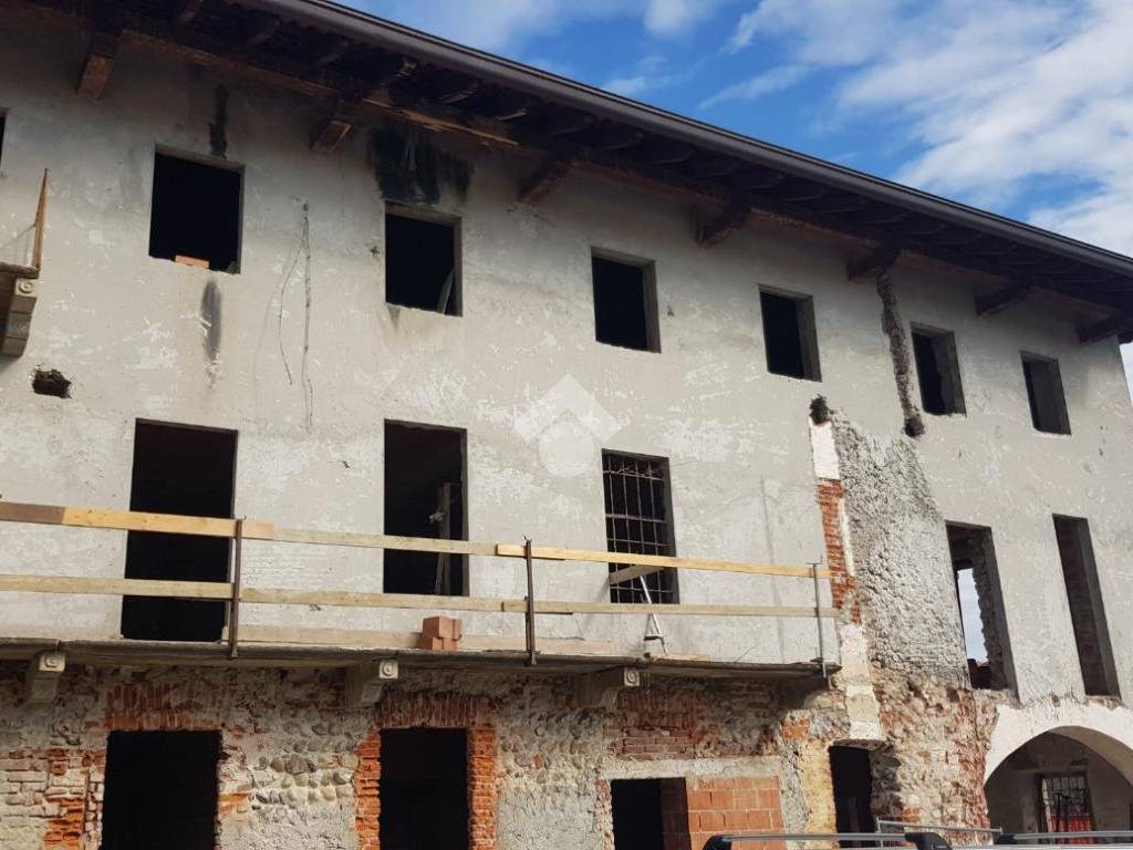 appartamento in vendita a Borgo Ticino