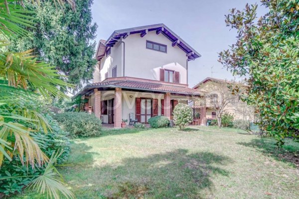 casa indipendente in vendita a Borgo Ticino