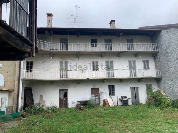 casa indipendente in vendita a Borgo Ticino