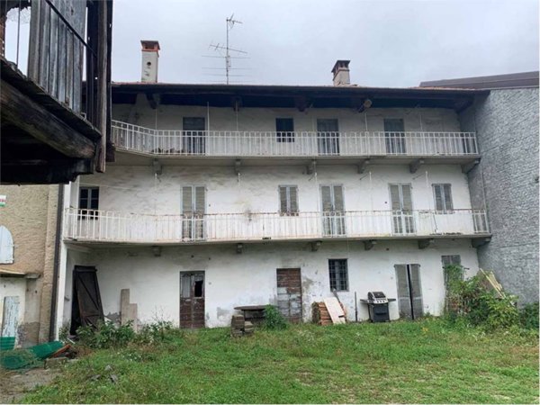 casa indipendente in vendita a Borgo Ticino