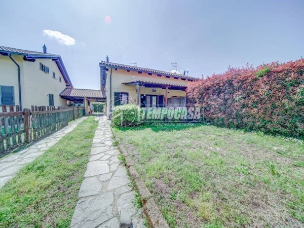 casa indipendente in vendita a Borgo Ticino in zona Campagnola