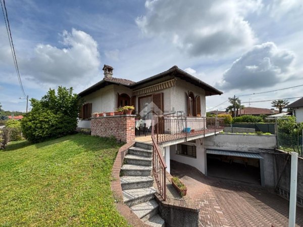 casa indipendente in vendita a Borgo Ticino