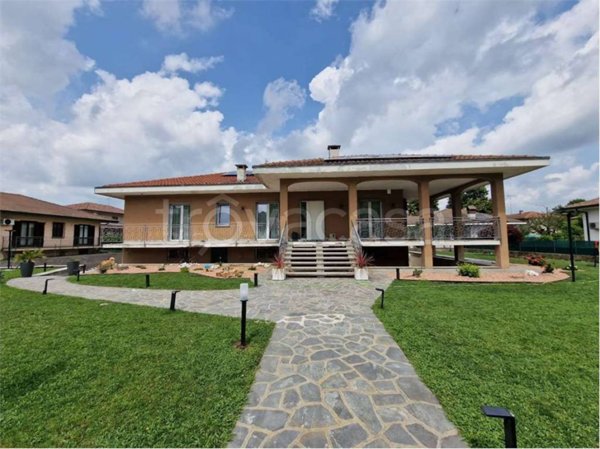 casa indipendente in vendita a Borgo Ticino