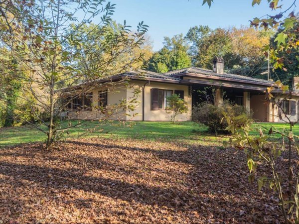 casa indipendente in vendita a Borgo Ticino