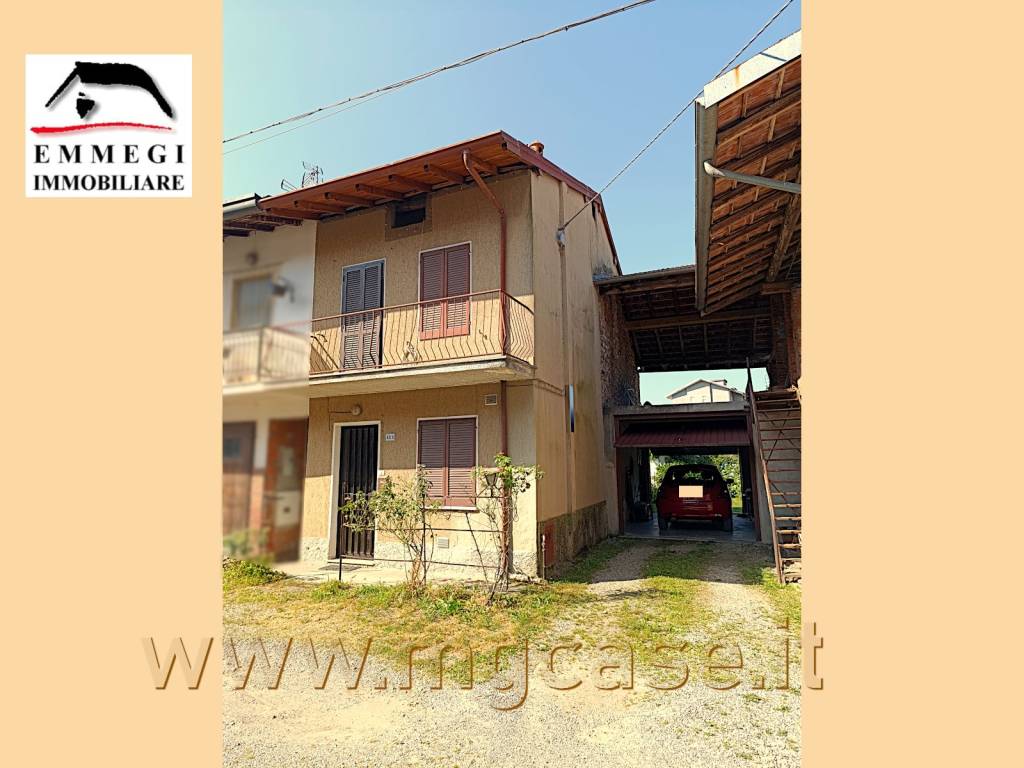 casa indipendente in vendita a Borgo Ticino