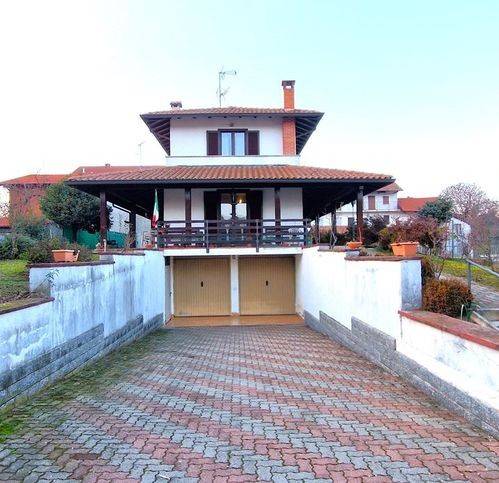 casa indipendente in vendita a Borgo Ticino