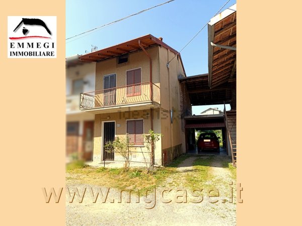 quadrivano in vendita a Borgo Ticino