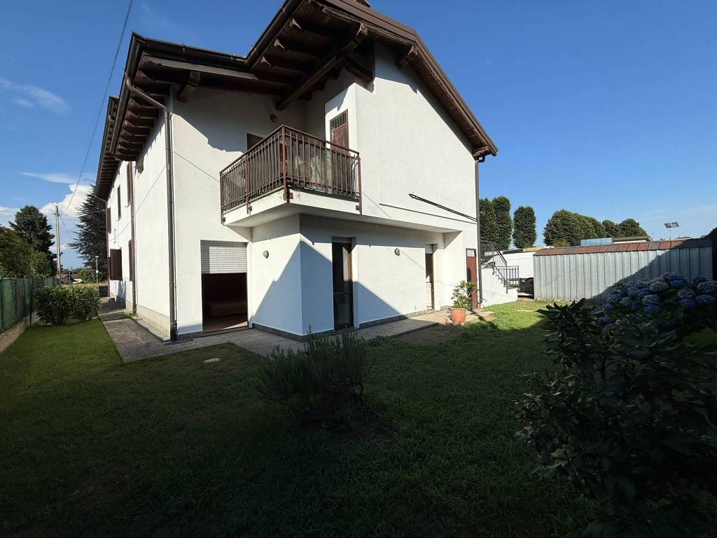 appartamento in vendita a Borgo Ticino