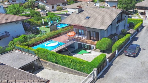 casa indipendente in vendita a Borgo Ticino