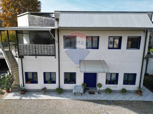 casa indipendente in vendita a Borgo Ticino