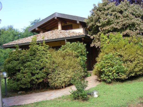 casa indipendente in vendita a Borgo Ticino