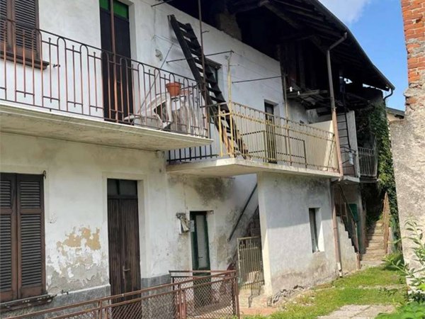 casa indipendente in vendita a Borgo Ticino