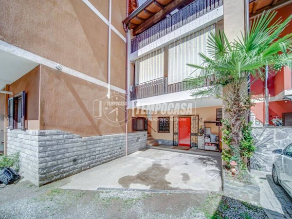 casa indipendente in vendita a Borgo Ticino in zona Campagnola