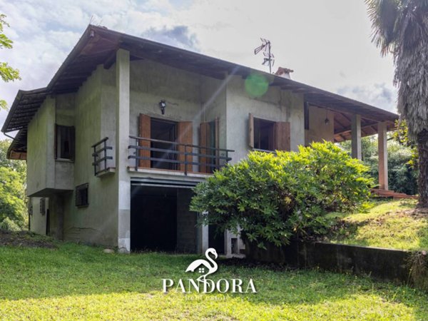 casa indipendente in vendita a Borgo Ticino