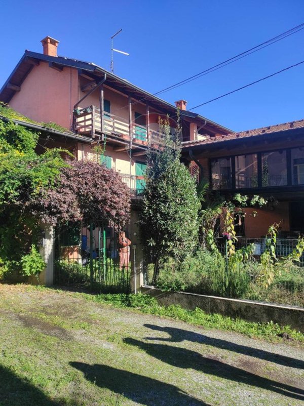 casa indipendente in vendita a Borgo Ticino