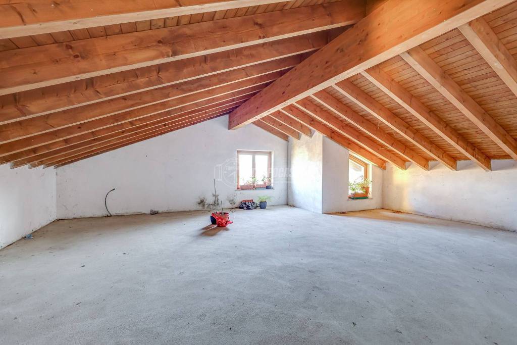 appartamento in vendita a Borgo Ticino